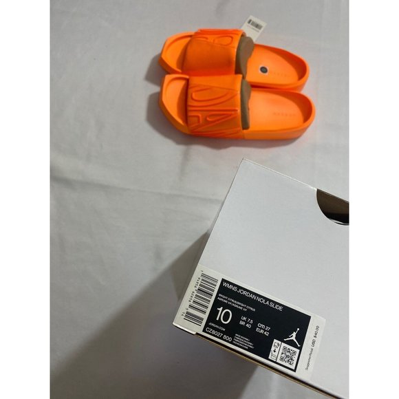 New Womens Size 10 Orange Jordan Nola Slides CZ8027 800 - Picture 10 of 10